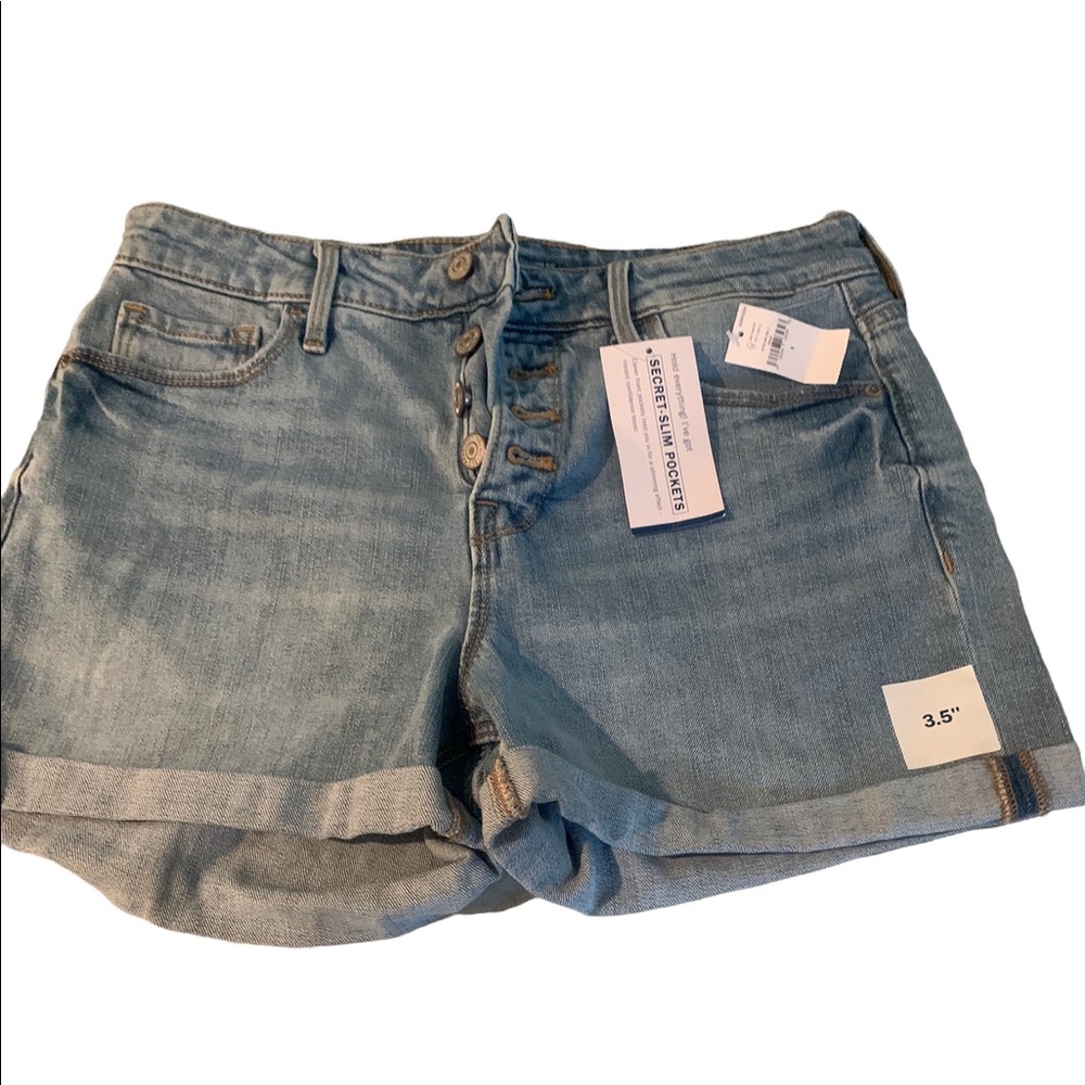 Old Navy New super slim pocket shorts size 6